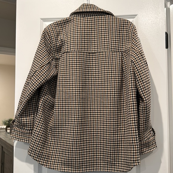 LAST CALL! H&M Shacket - Picture 2 of 3